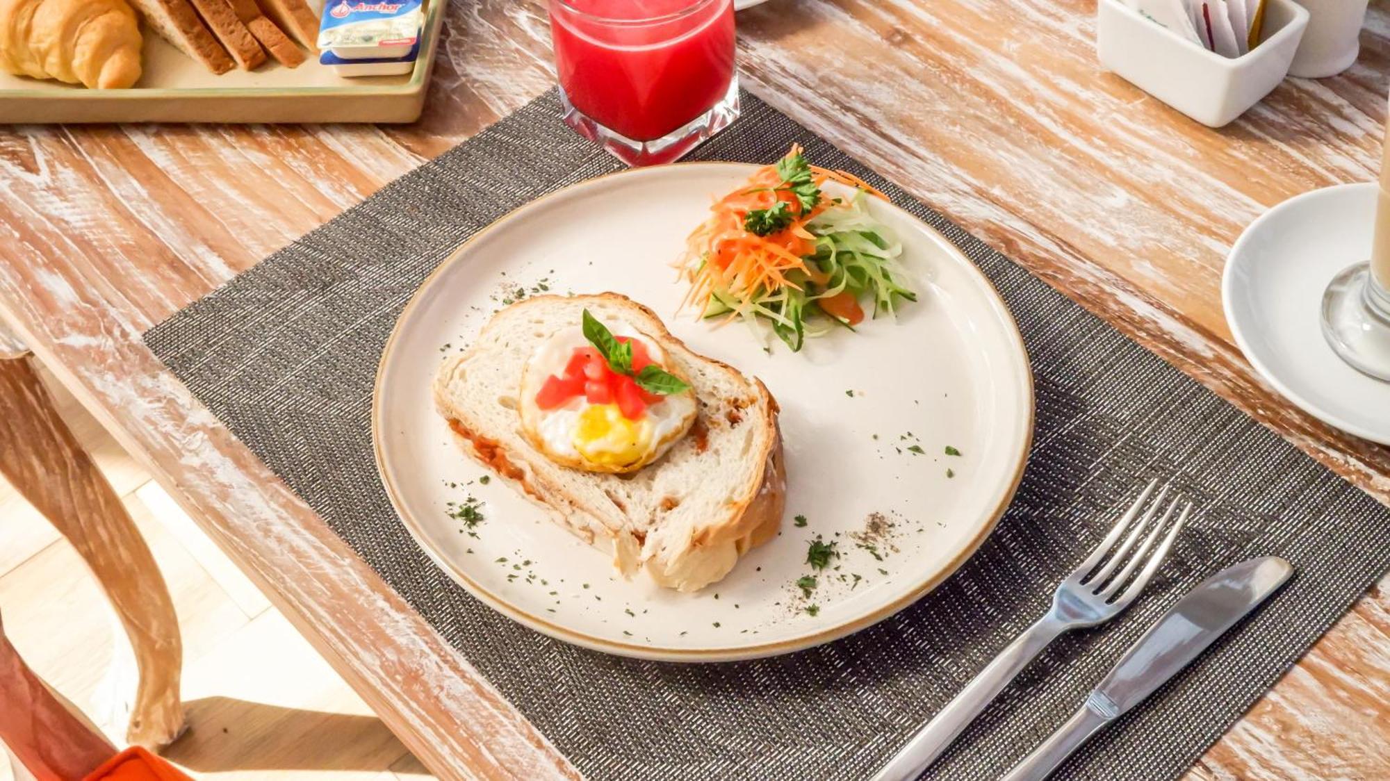منتجع وشاطئ تجيندانا كانديداسا تْشانديداسا المظهر الخارجي الصورة A typical breakfast in the Netherlands